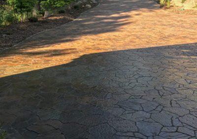 large stone pavement driveway